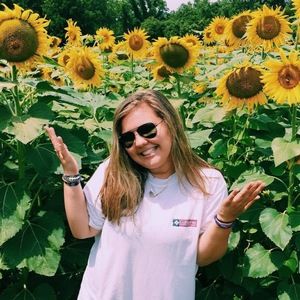 Meet your Posher, Catherine